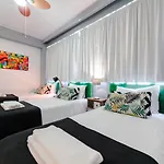 Merc Bolhao Place