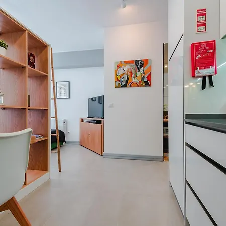 Merc Bolhao Place דירה *