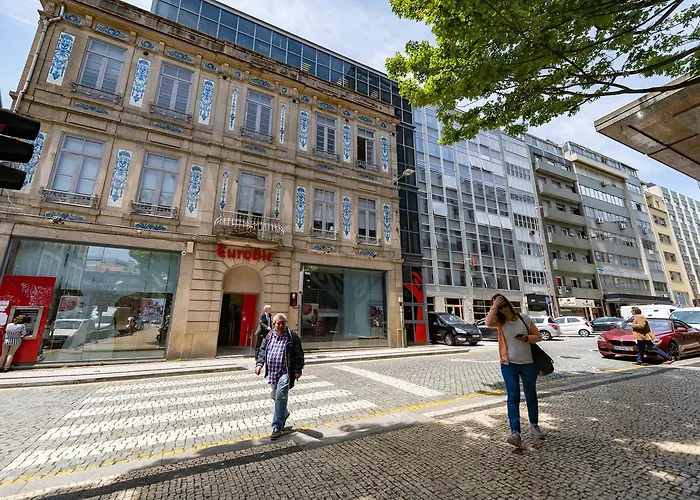 Merc Bolhão Place *